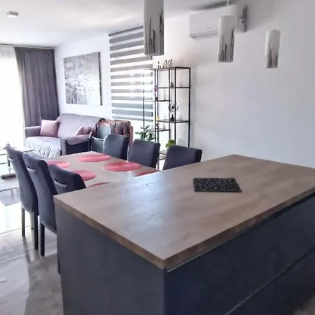 Dalmatia - Three Bedroom With Balcony And Sea View 7 Drage